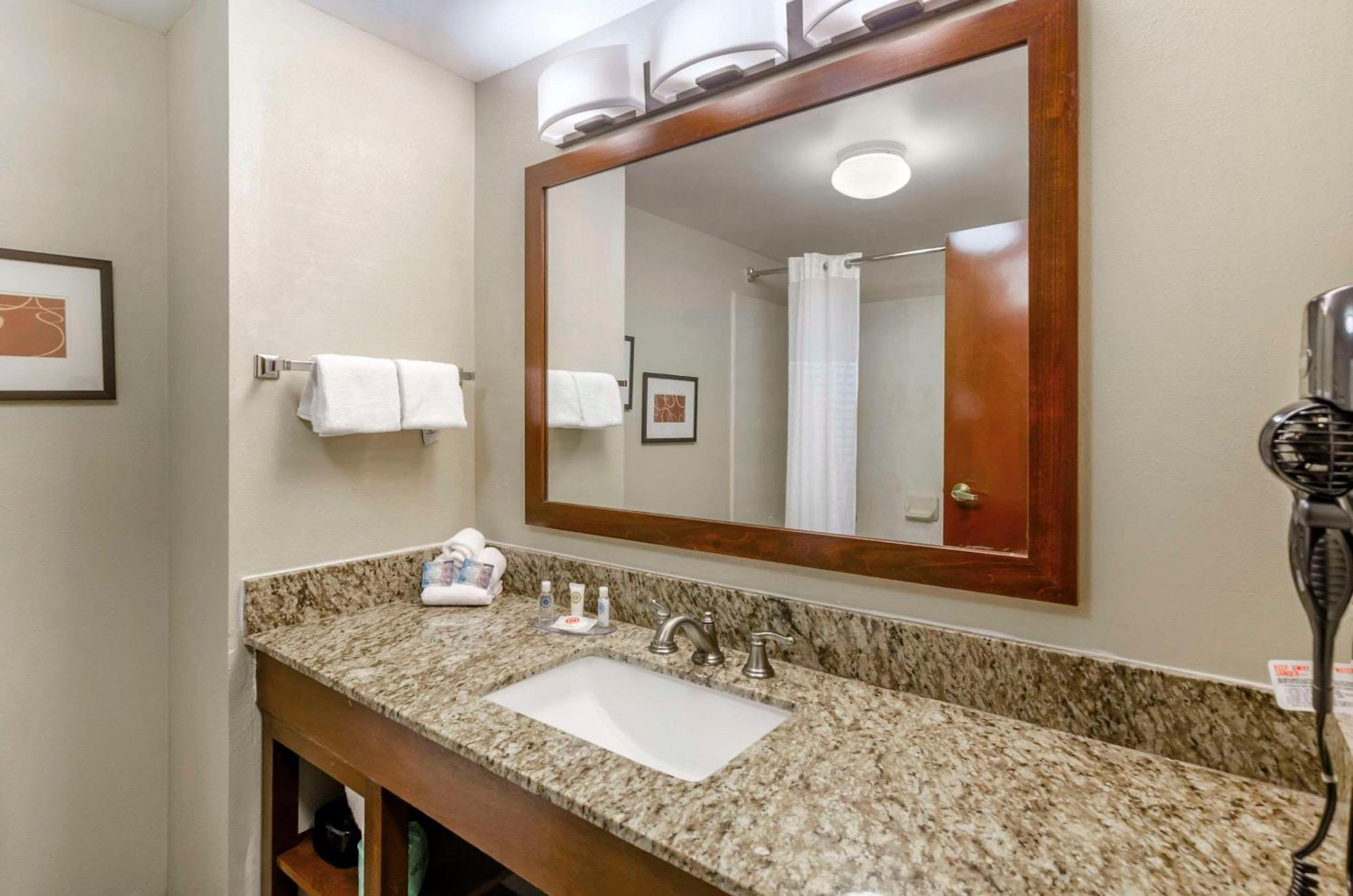 Comfort Inn & Suites Christiansburg I-81 Luaran gambar